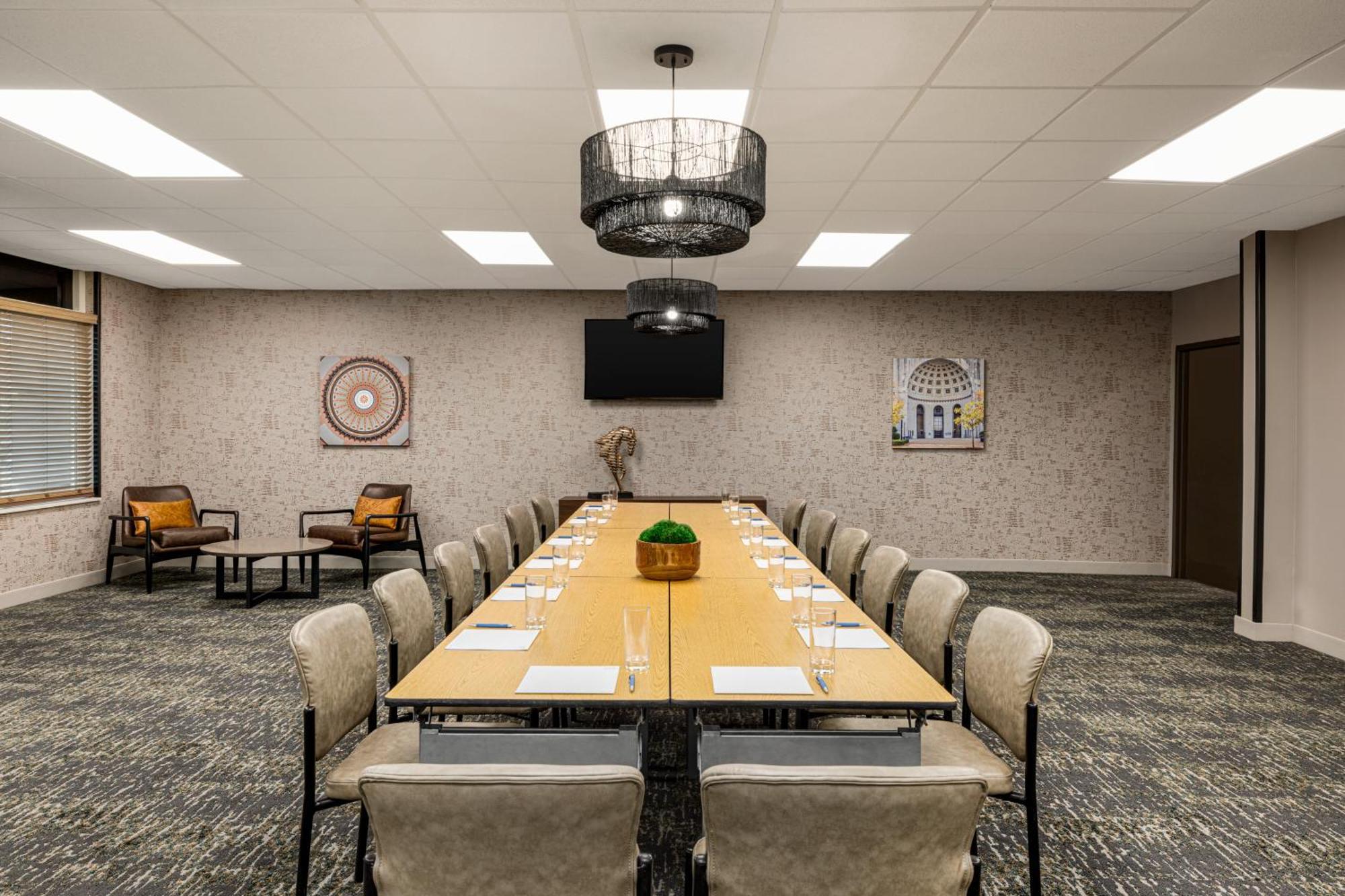 Four Points By Sheraton Columbus-Polaris Экстерьер фото