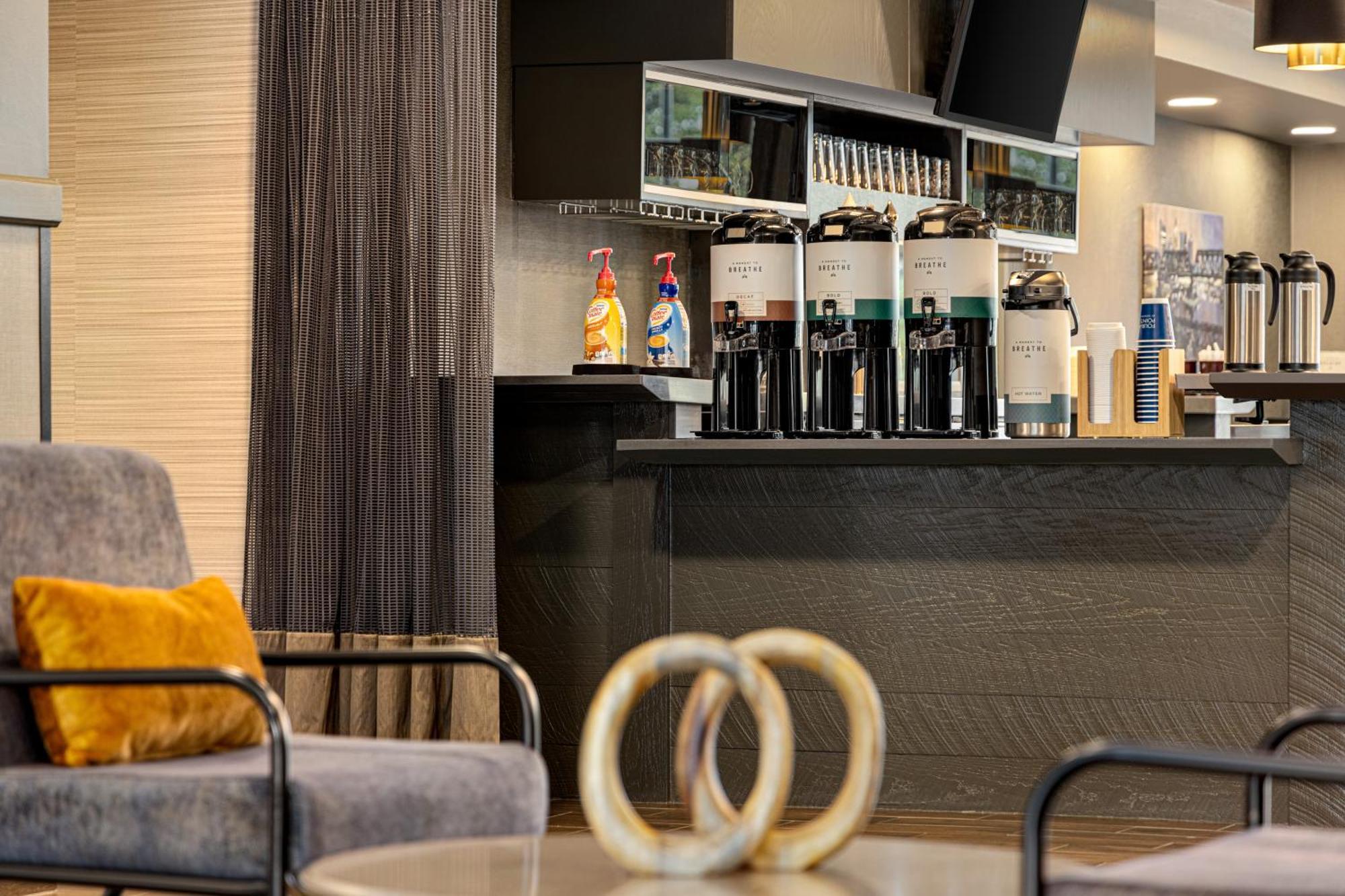 Four Points By Sheraton Columbus-Polaris Экстерьер фото