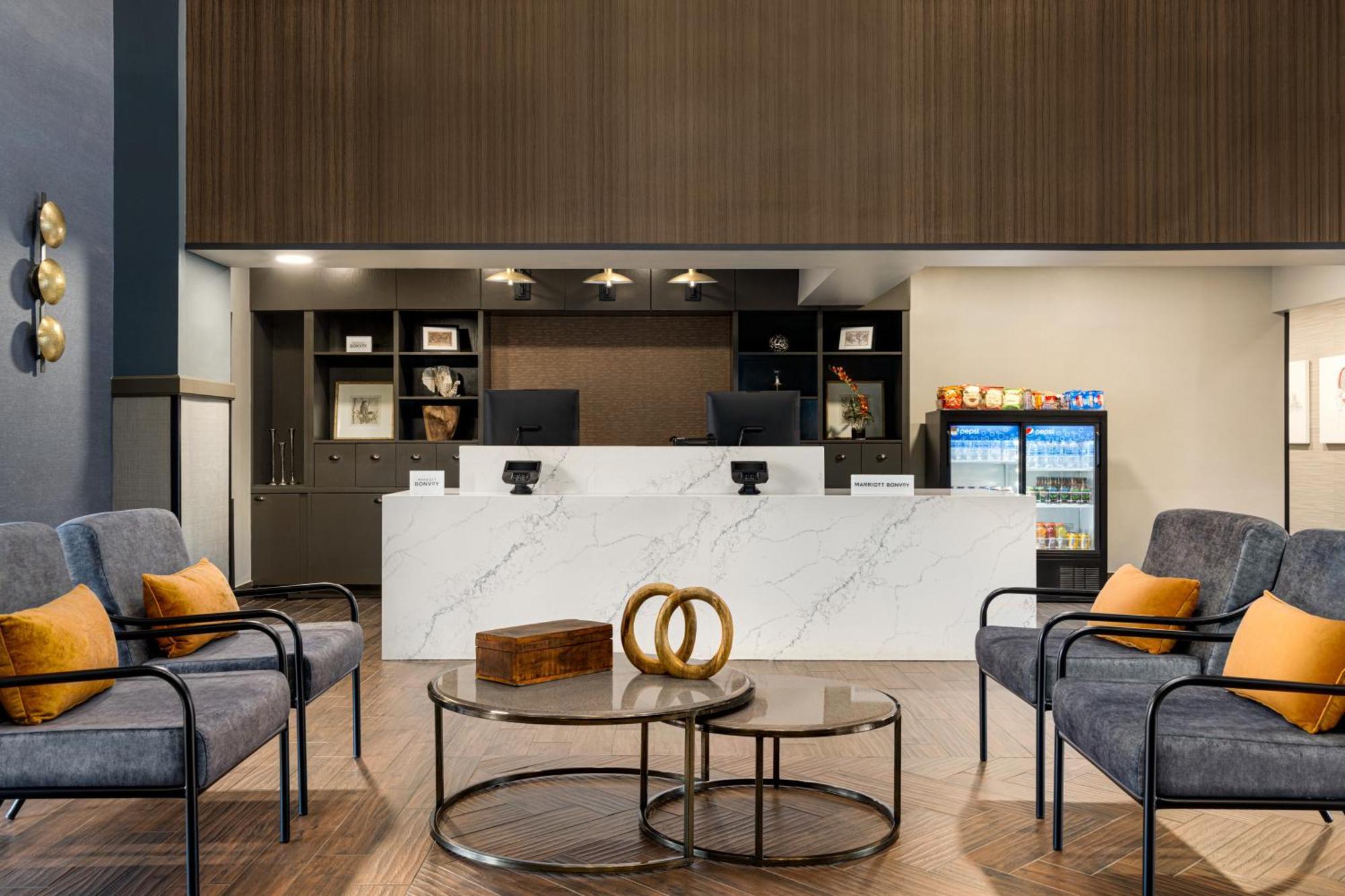 Four Points By Sheraton Columbus-Polaris Экстерьер фото