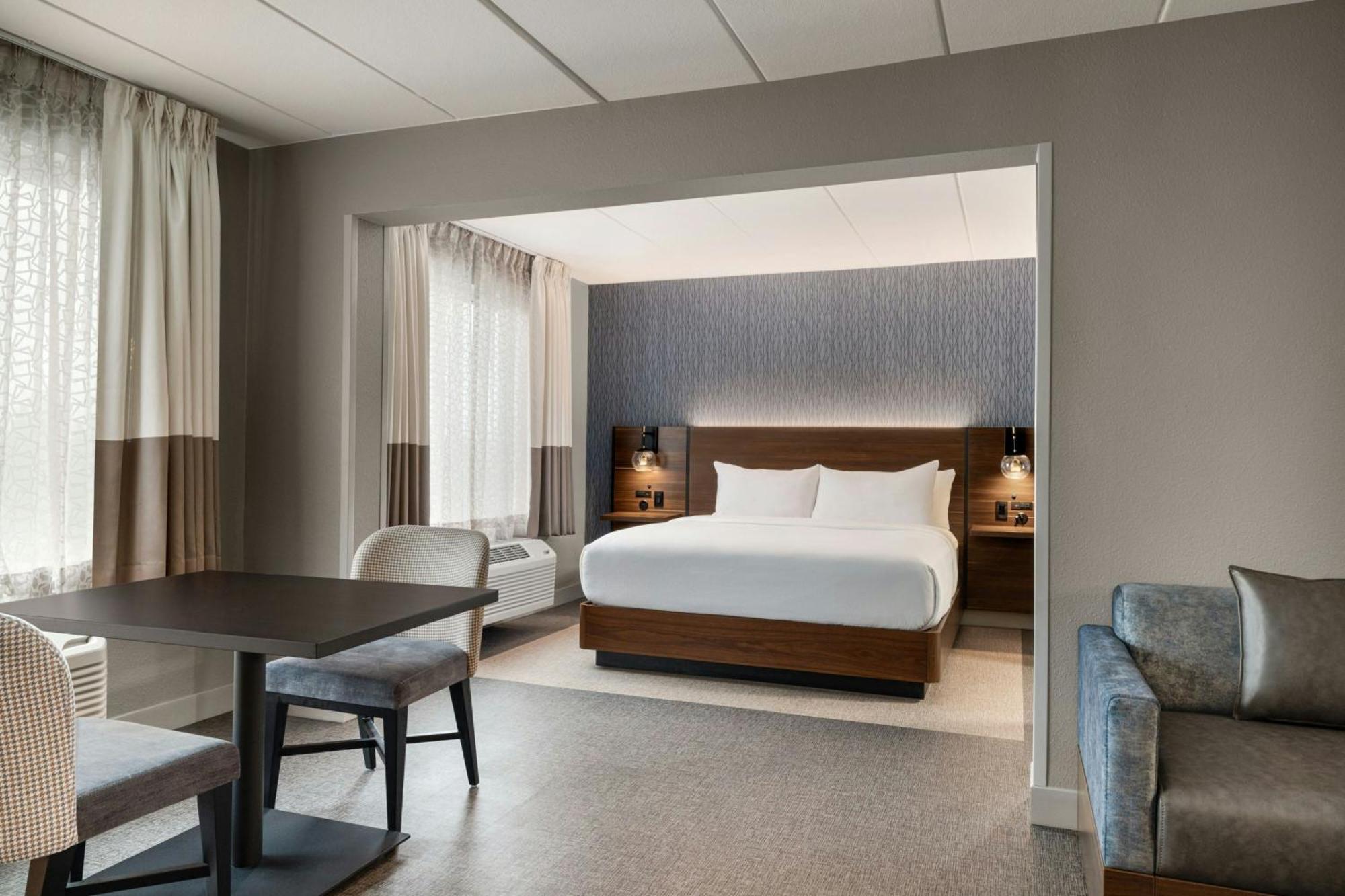 Four Points By Sheraton Columbus-Polaris Экстерьер фото